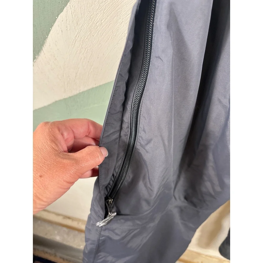 The North Face HyVent Men's Small Gray Waterproof Snowboard Cargo Ski‎ Pants